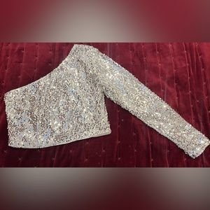 One shoulder sequin crop top